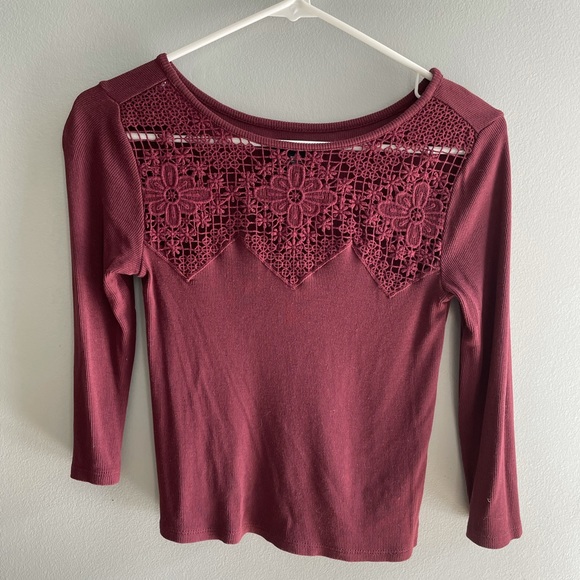 American Eagle Outfitters Tops - American Eagle Cropped Mid Sleeve